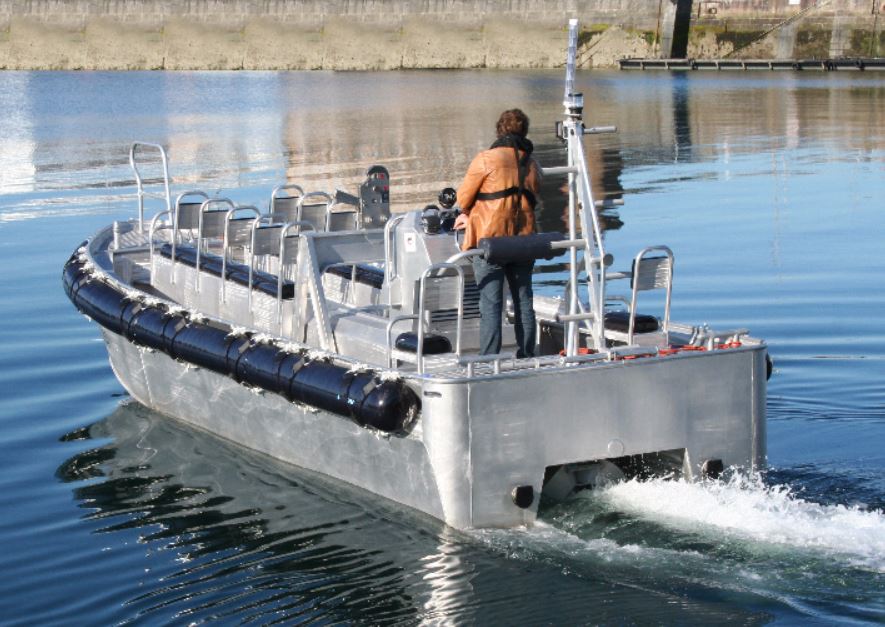 Equipements Défenses de Vedettes Ocean 3 - Workboat MV Olivia 